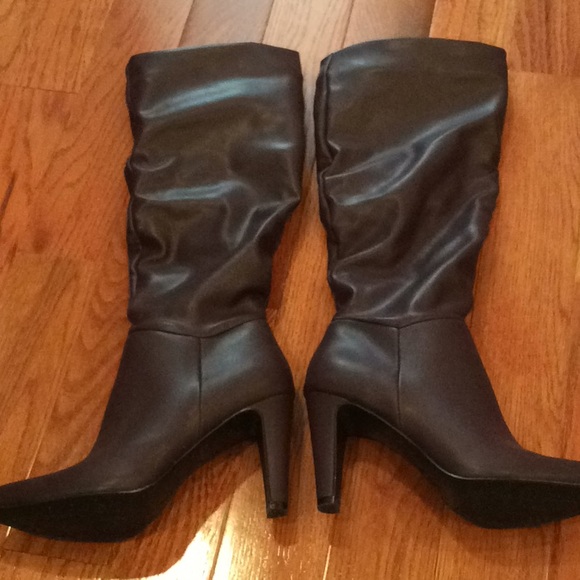 Christian Siriano Shoes - New Violet Colored Boots